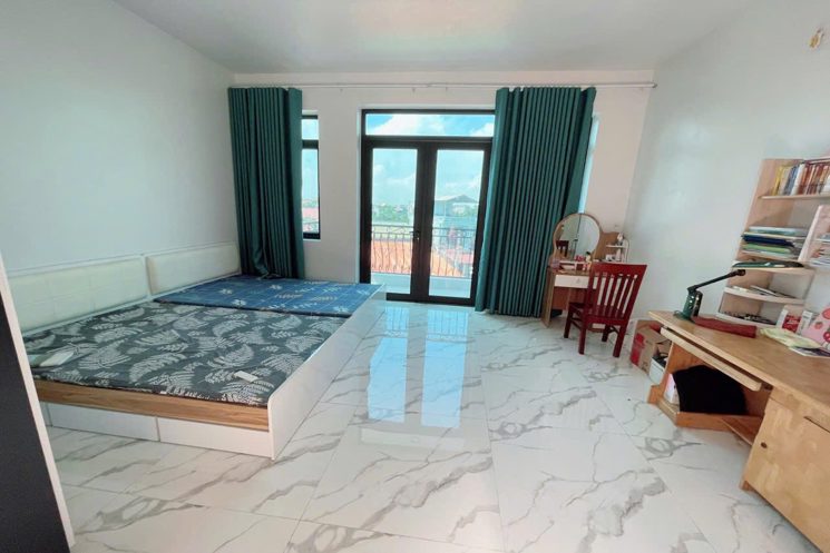 Nhà Trung Tâm Phường Xuân Hòa – Gần Chợ – Nhà Đẹp, Công Năng Đầy Đủ – Giá Hơn 3 Tỷ