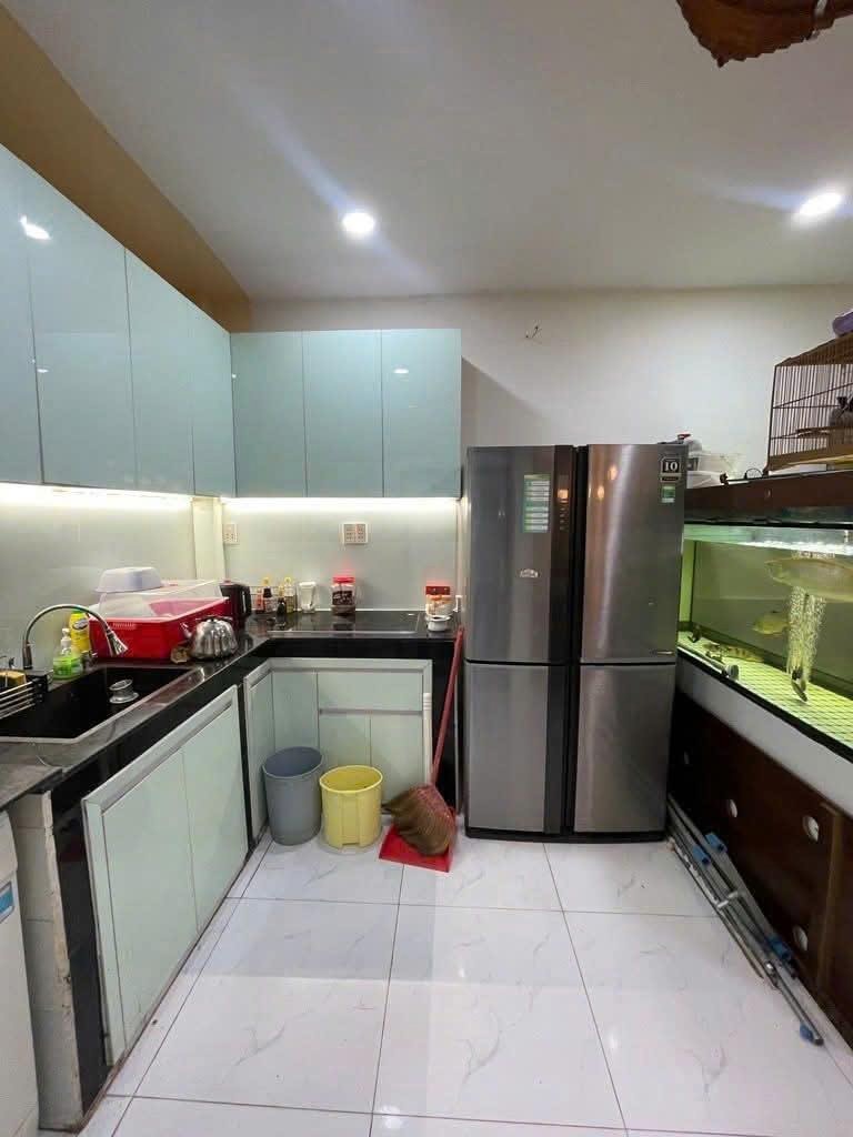 Bán Nhà Đường Phan Văn Hớn, Quận 12 - 8x30m, 19 Phòng Trọ, Tiềm Năng Kinh Doanh Cao