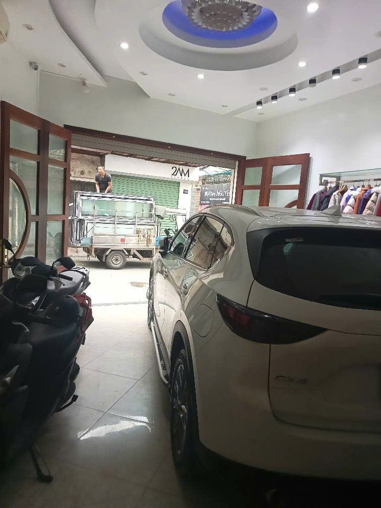 Nhà phố lô góc Xã Đàn - 11.9 tỷ - Vị trí đẹp, kinh doanh đỉnh cao