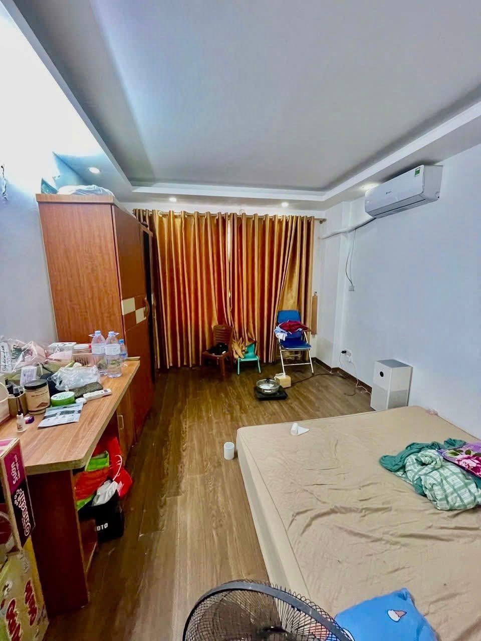 Đại Linh Trung Văn - Nhà 5 Tầng, 6 Tỷ - Vị Trí Đẹp, Nội Thất Ở Ngay