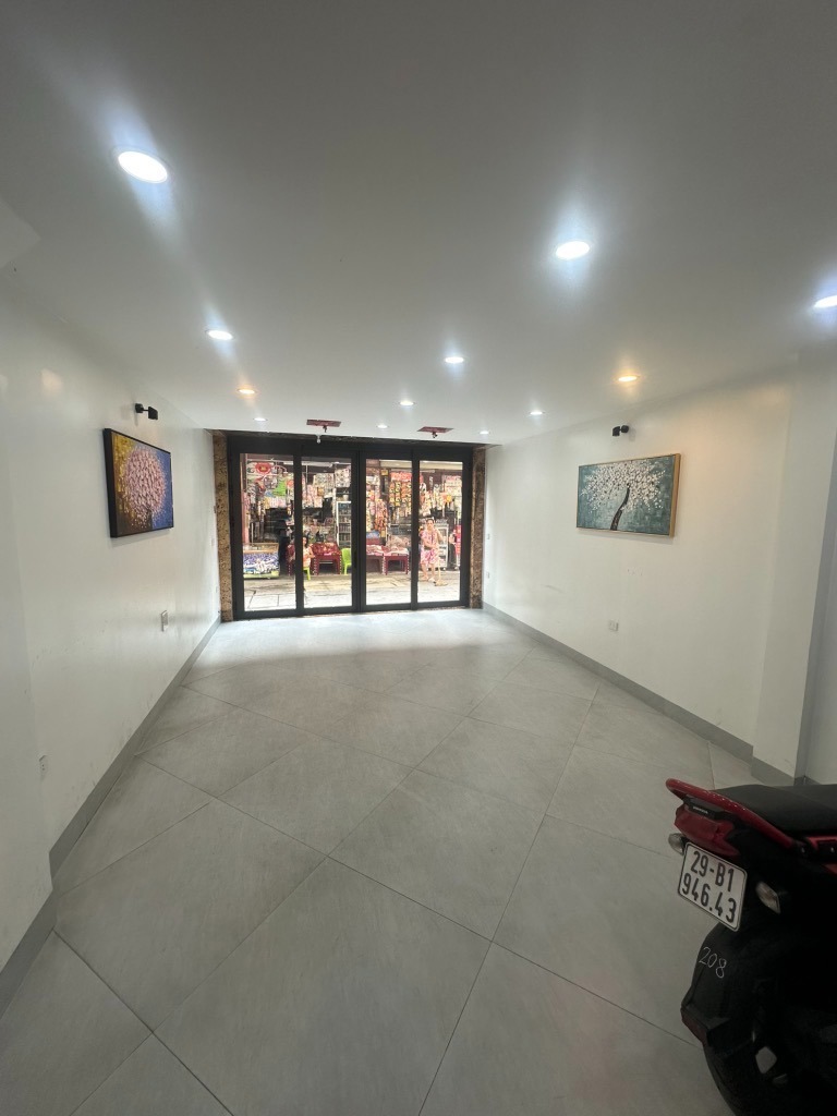 Siêu phẩm lô góc 7 tầng thang máy, 62m², Hoàng Mai - Nội thất cao cấp, ô tô vào nhà