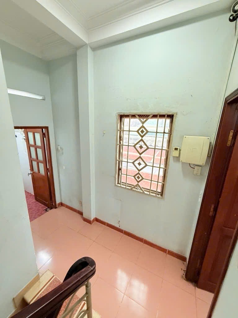 Bán Nhà Bình Thạnh: Nguyên Hồng, 4 Tầng, 5PN, 7.8 Tỷ
