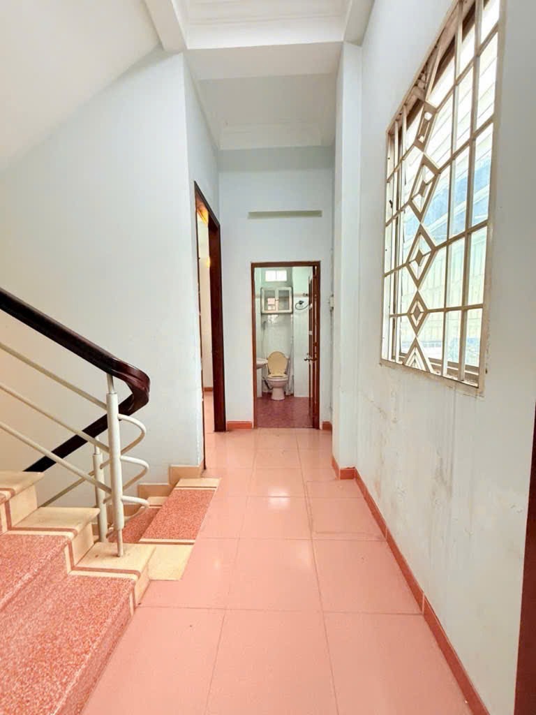 Bán Nhà Bình Thạnh: Nguyên Hồng, 4 Tầng, 5PN, 7.8 Tỷ