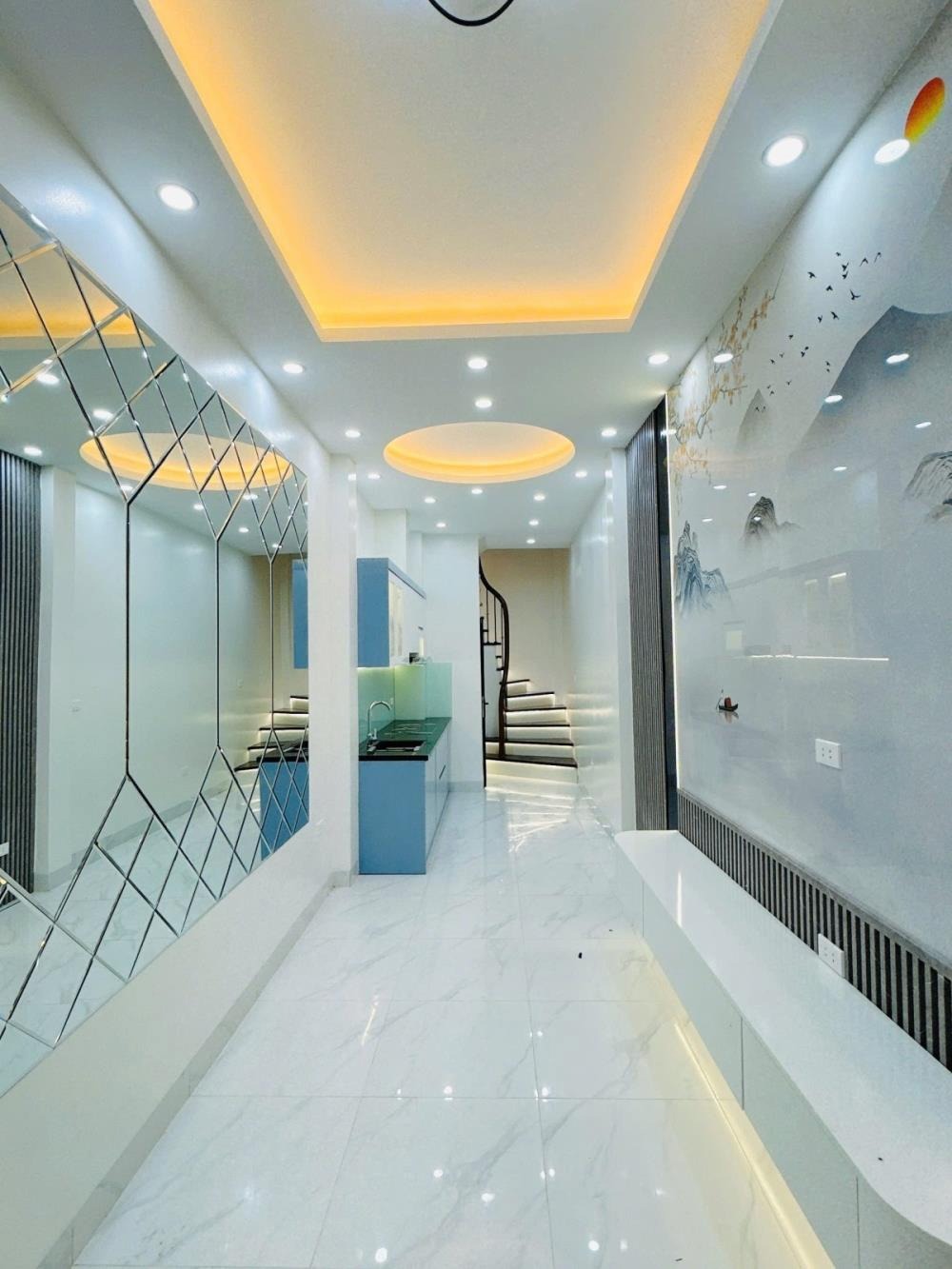 Nhà đẹp mới tinh 4 tầng, full nội thất, ngõ thoáng, giá tốt