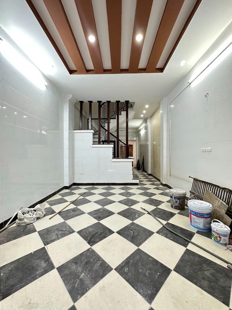 Bán Gấp Phân Lô Hoàng Mai - Giá 8 Tỷ1 - Vị Trí Đắc Địa