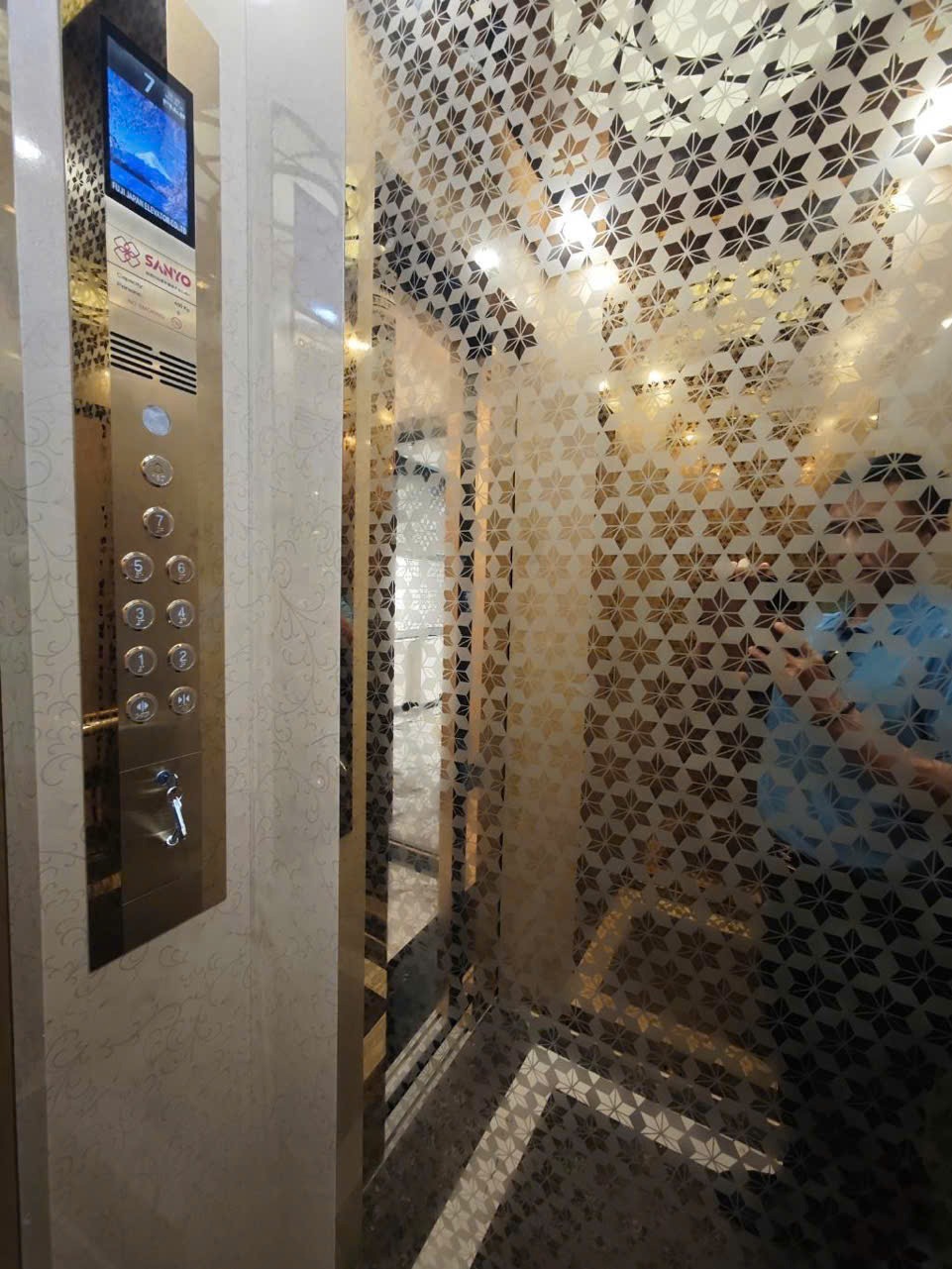 Siêu phẩm CCMN 8 Tầng, Thang Máy, Xã Đàn - Lợi Nhuận Cao, Pháp Lý Sạch