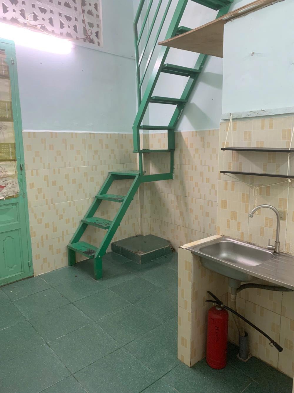 Cho Thuê Nhà 32m2, Camera An Ninh, Gần Chợ, Trường Quận 8