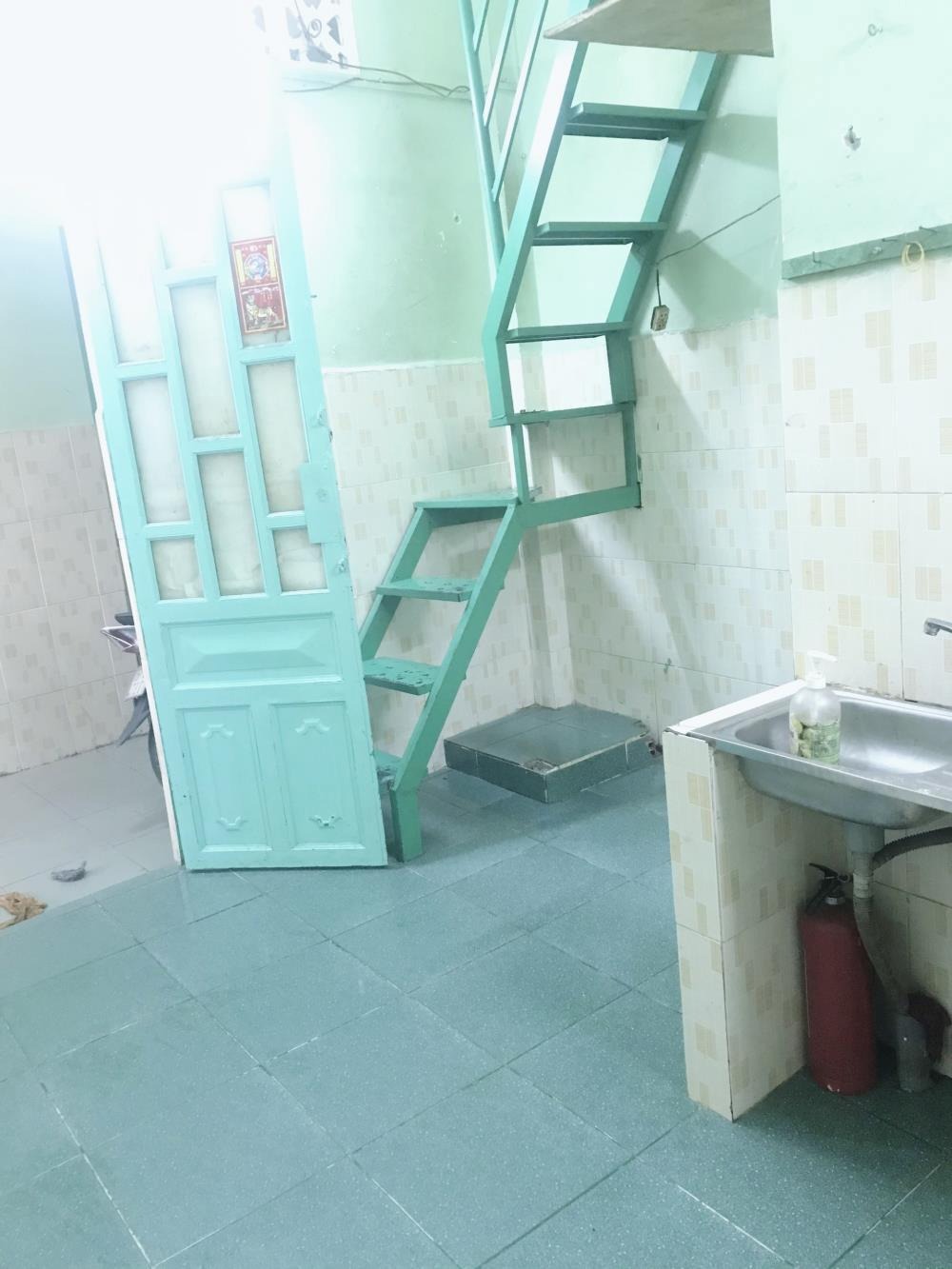 Cho Thuê Nhà 32m2, Camera An Ninh, Gần Chợ, Trường Quận 8