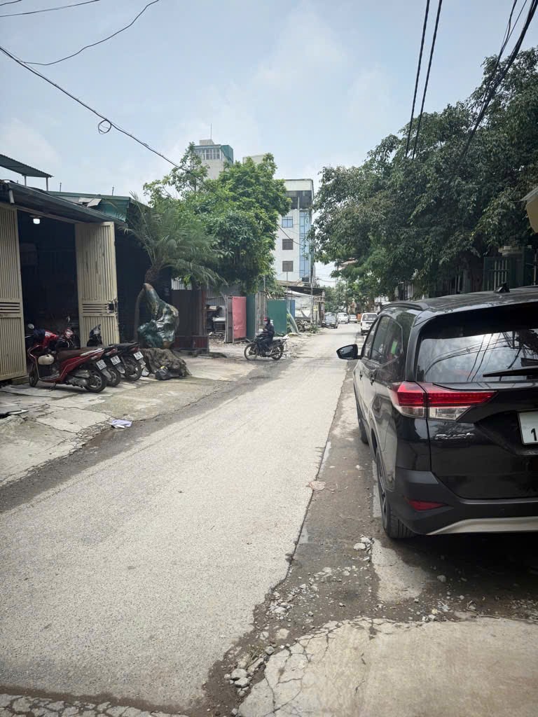 Bán nhà giải phóng, ô tô vào nhà, full nội thất, 48m2 giá 9.95 tỷ - Vị trí vàng