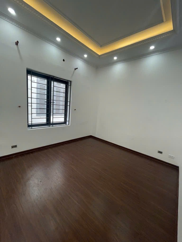 Bán nhà giải phóng, ô tô vào nhà, full nội thất, 48m2 giá 9.95 tỷ - Vị trí vàng