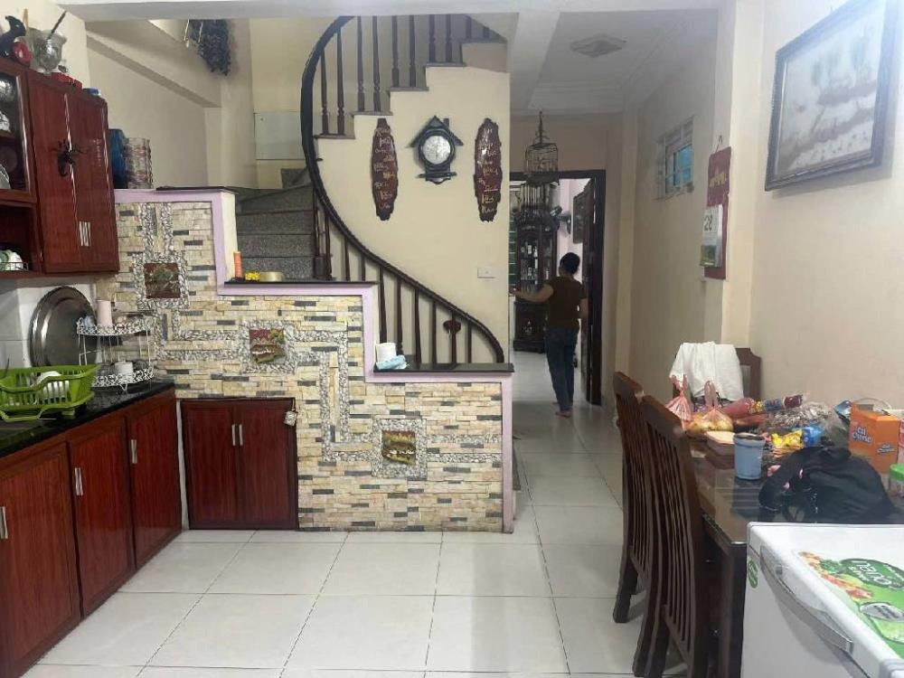Bán nhà phố Khương Trung, Hà Nội - 42m2, 5 tầng, Giá 13 tỷ