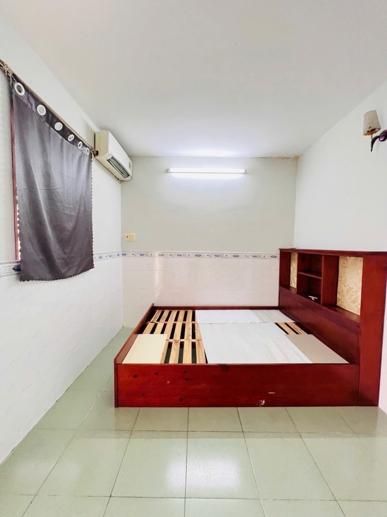 Nhà Trung Tâm Quận 3, Giáp Quận 1: 5.7 Tỷ - Vị Trí Đắc Địa, Tiện Ích Vô Vàn