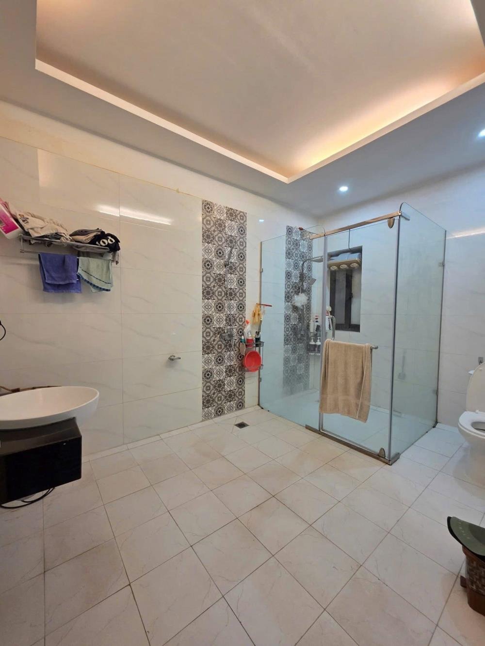 Bán nhà đường Láng, Đống Đa: 41m2, 5 tầng, 4 ngủ, 8.5 tỷ