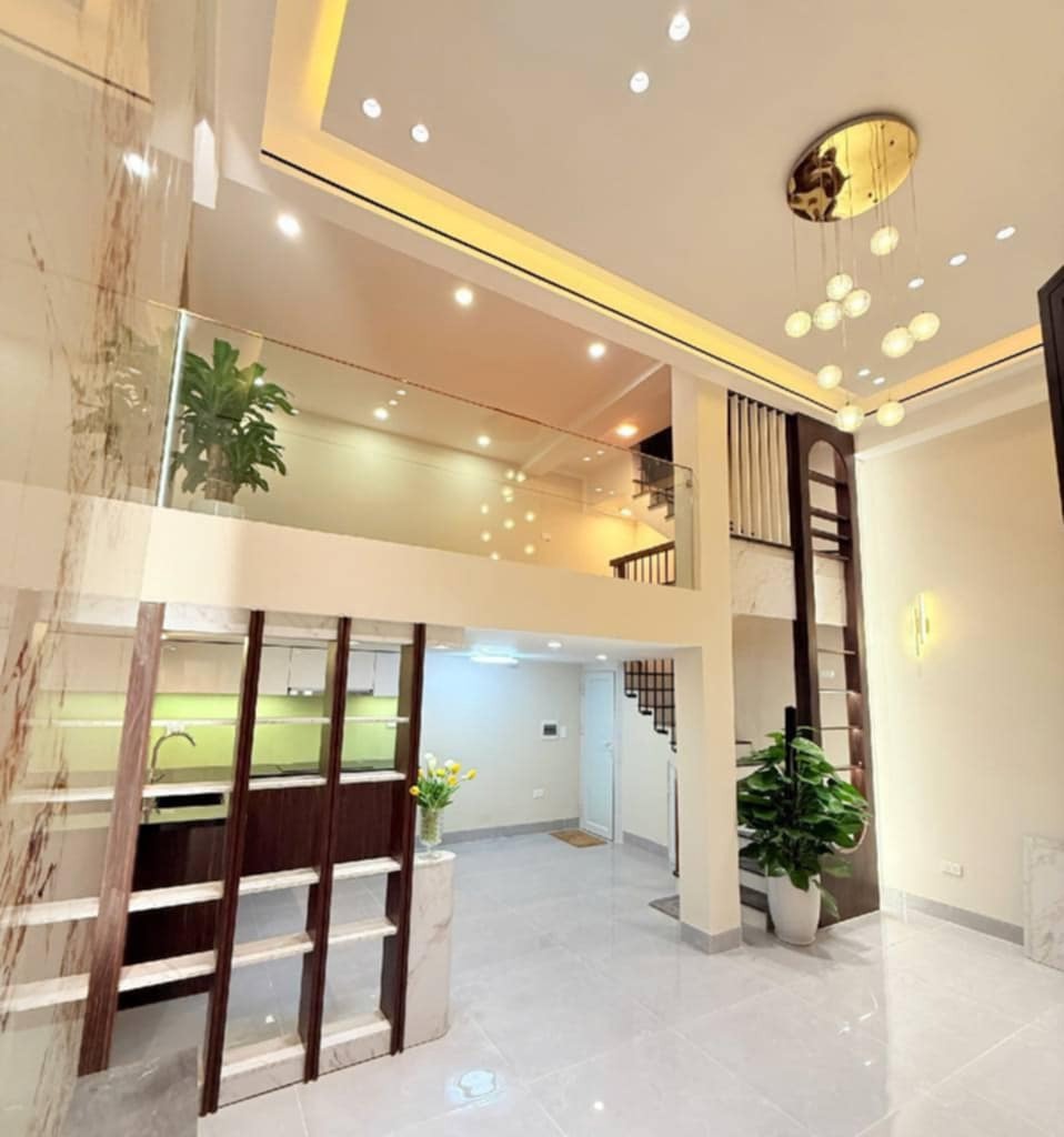 Bán nhà đường Láng - Lô Góc - Hai Thoáng - Giá Tốt