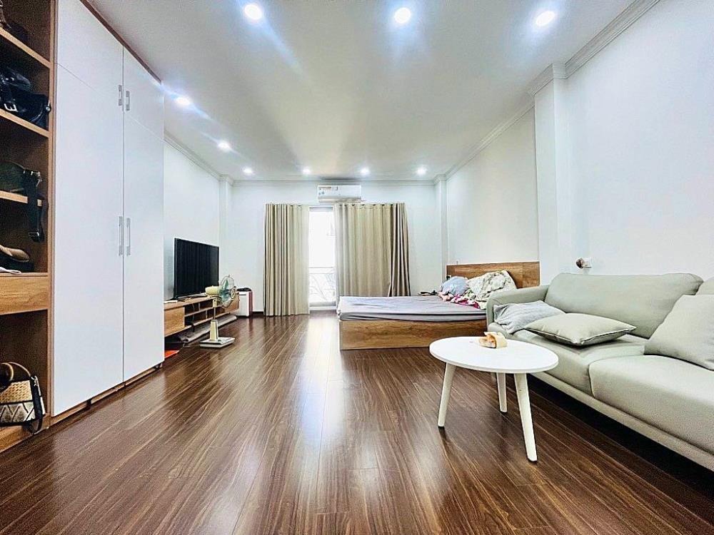 Bán Gấp Nhà Kiến Hưng - Hà Đông: 40m² x 5 Tầng, 7.68 Tỷ, View Hồ, 2 Mặt Ngõ