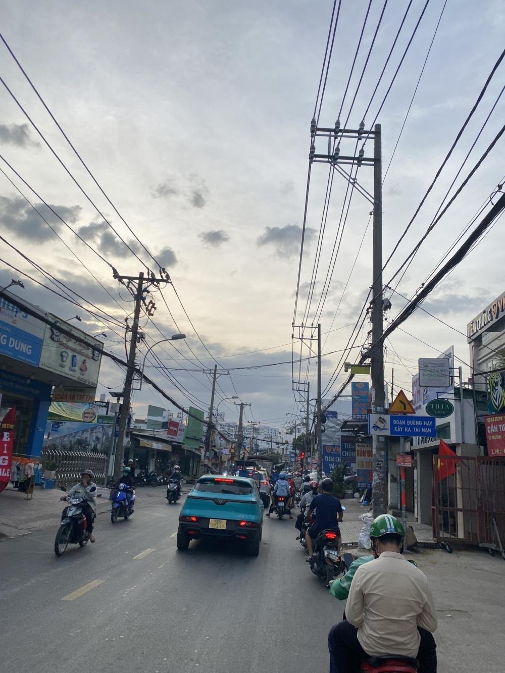 Bán Đất Tặng Nhà 100m² Quận 2: Vị Trí Đẹp, Giá Tốt, Pháp Lý Rõ