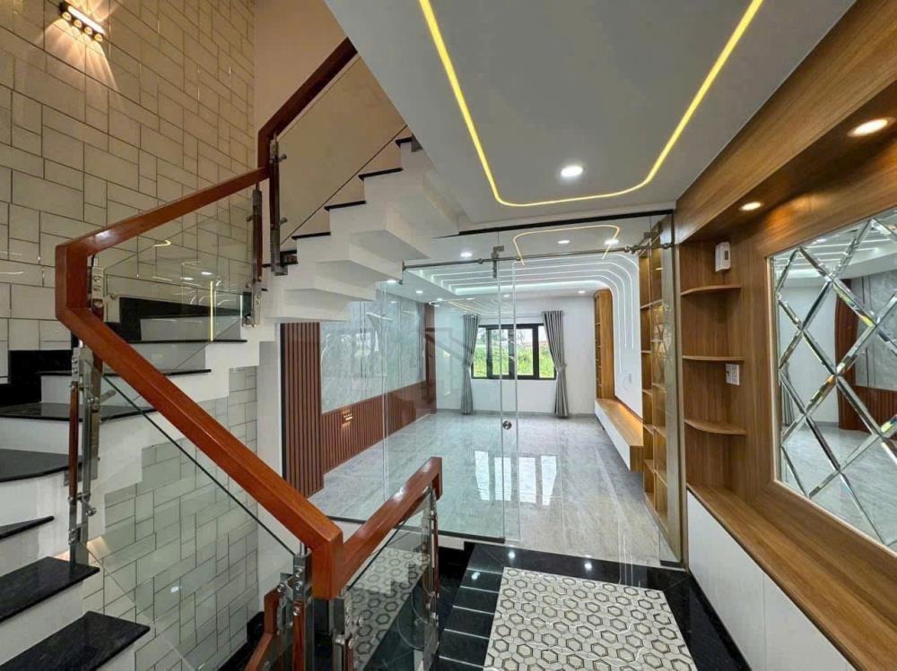 Siêu phẩm nhà phố 5 tầng, vị trí đắc địa Bình Tân - Giá chỉ 6.8 tỷ