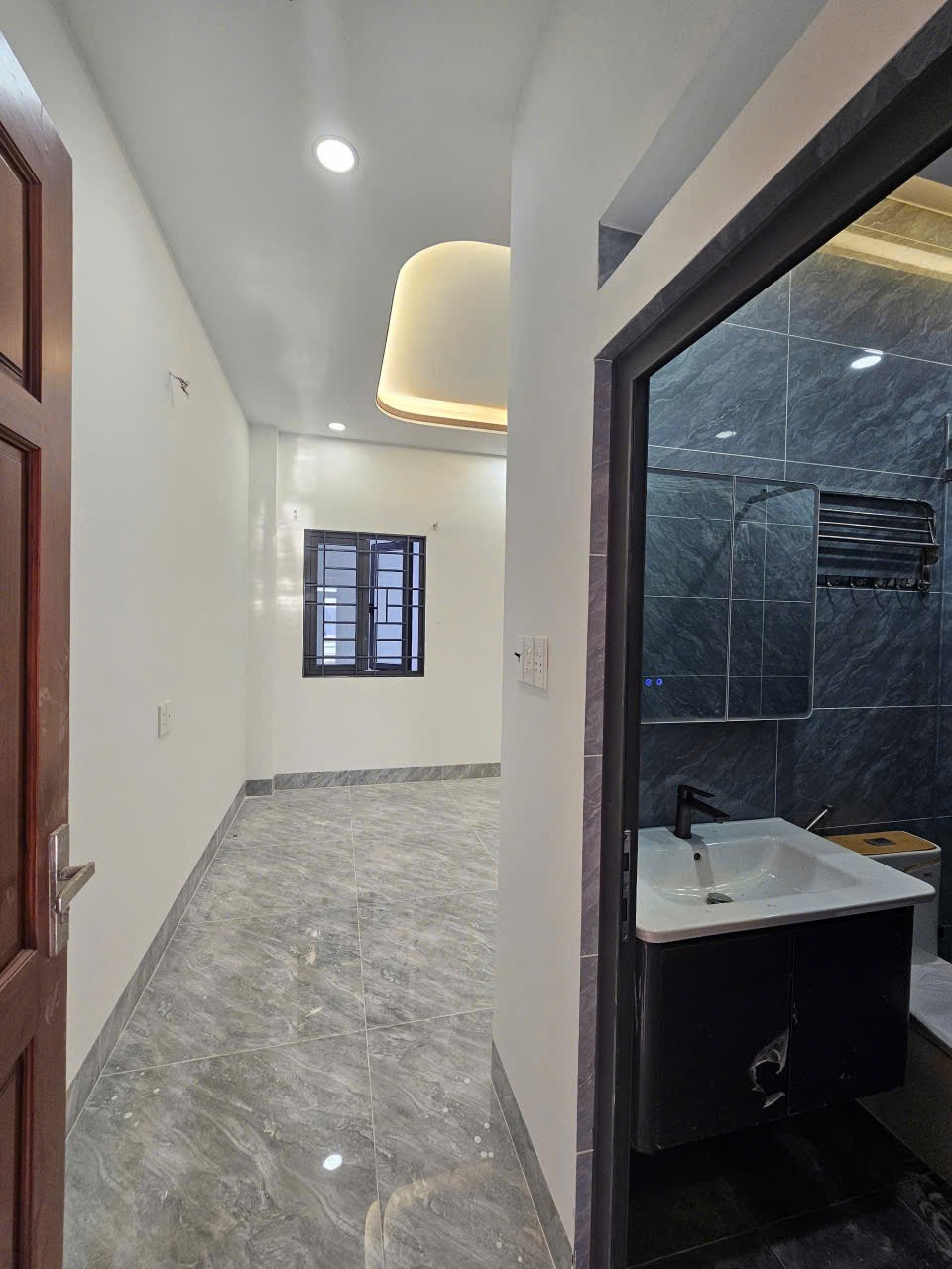 Siêu phẩm nhà phố 5 tầng, vị trí đắc địa Bình Tân - Giá chỉ 6.8 tỷ