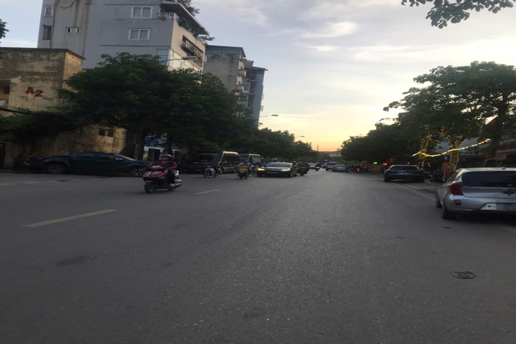 VIP - SIÊU HIẾM - TT HUYỆN THANH TRÌ PHÂN LÔ QUÂN ĐỘI, KINH DOANH, Ô TÔ TẢI TRÁNH, VÀO NHÀ 66m HƠN