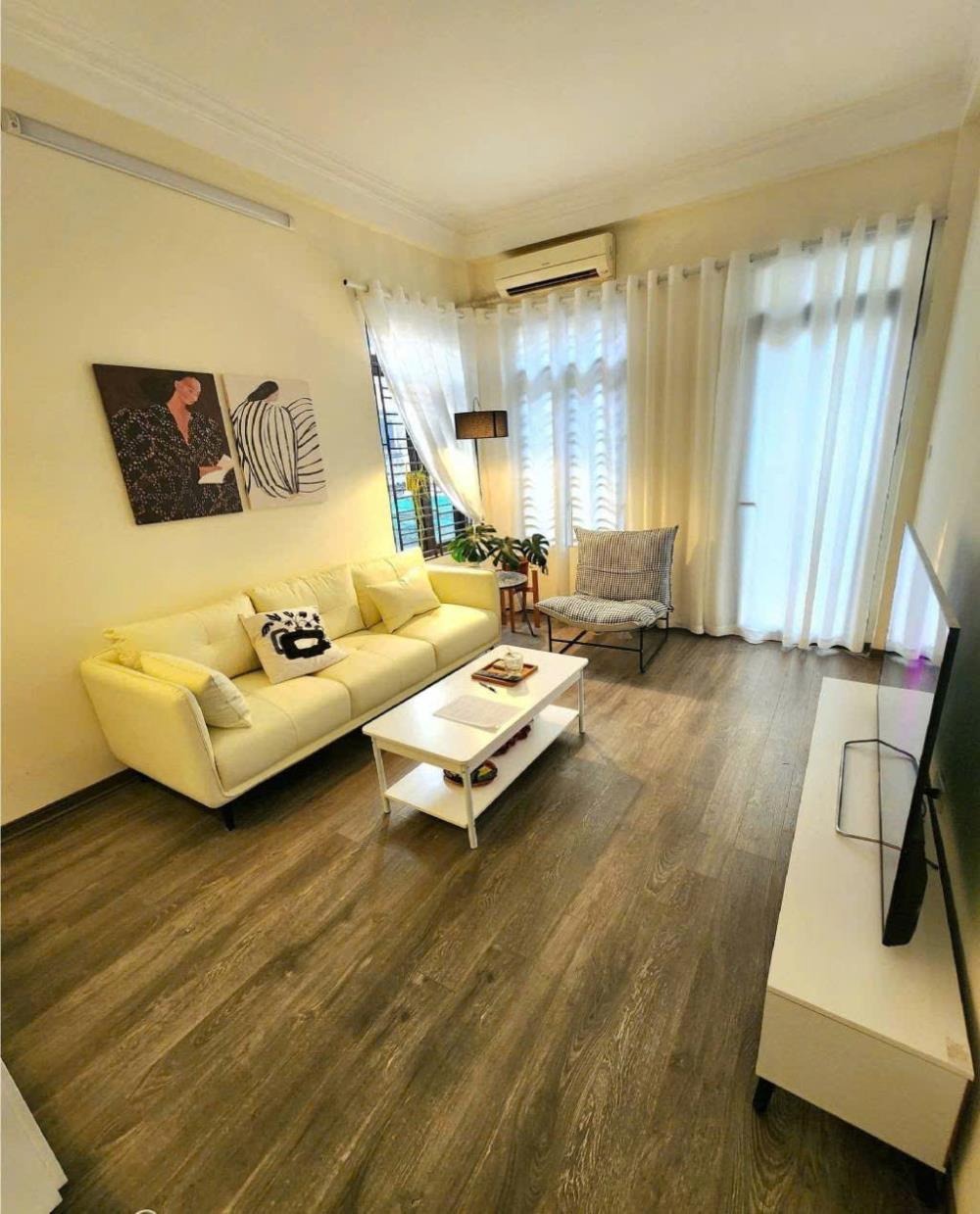 Bán nhà Trương Định, 45m2, Ô Tô Tránh, Full Nội Thất, Giá 7.78 Tỷ