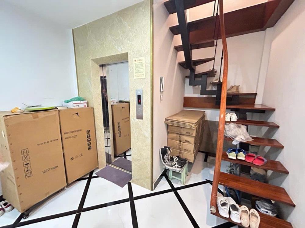 Nhà Mặt Phố Đống Đa 45m2, 6 Tầng - View Hồ Hoàng Cầu, Kinh Doanh Đỉnh Cao