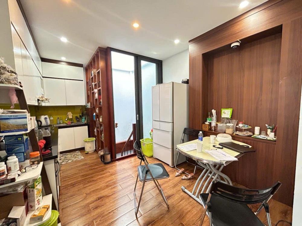 Nhà Mặt Phố Đống Đa 45m2, 6 Tầng - View Hồ Hoàng Cầu, Kinh Doanh Đỉnh Cao