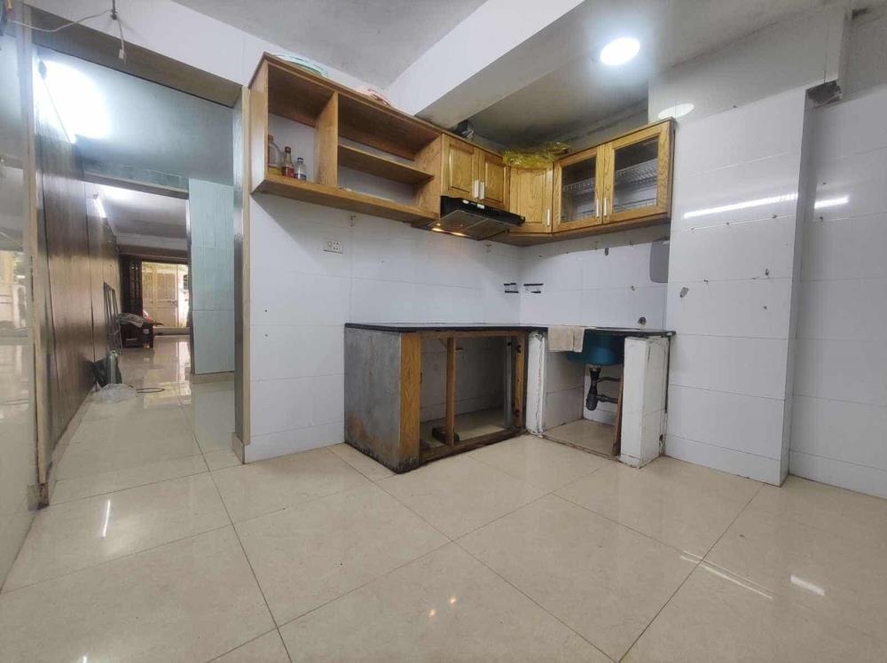 Cho Thuê Nhà Gần Nguyễn Công Hoan, Ba Đình - Ô Tô Đỗ Cửa, Kinh Doanh Đỉnh Cao