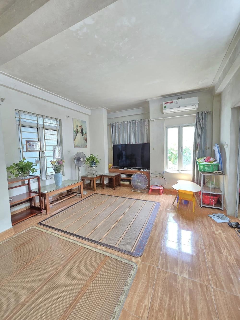 Bán Nhà Mặt Phố Võ Chí Công 55m2 - 5 Tầng, Vị Trí Đắc Địa, Kinh Doanh Vượng
