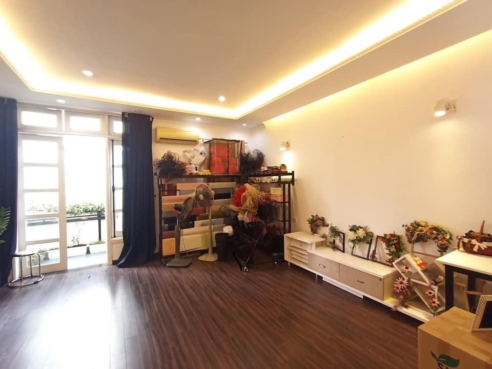 Bán Nhà Mặt Phố Ba Đình 60m2 - 5 Tầng, 2 Mặt Tiền - 42 Tỷ