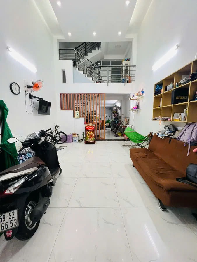 Nhà Phố 5 Tầng Tân Phú - Giá 10.5 Tỷ - Hẻm 7m - 6 Phòng Ngủ