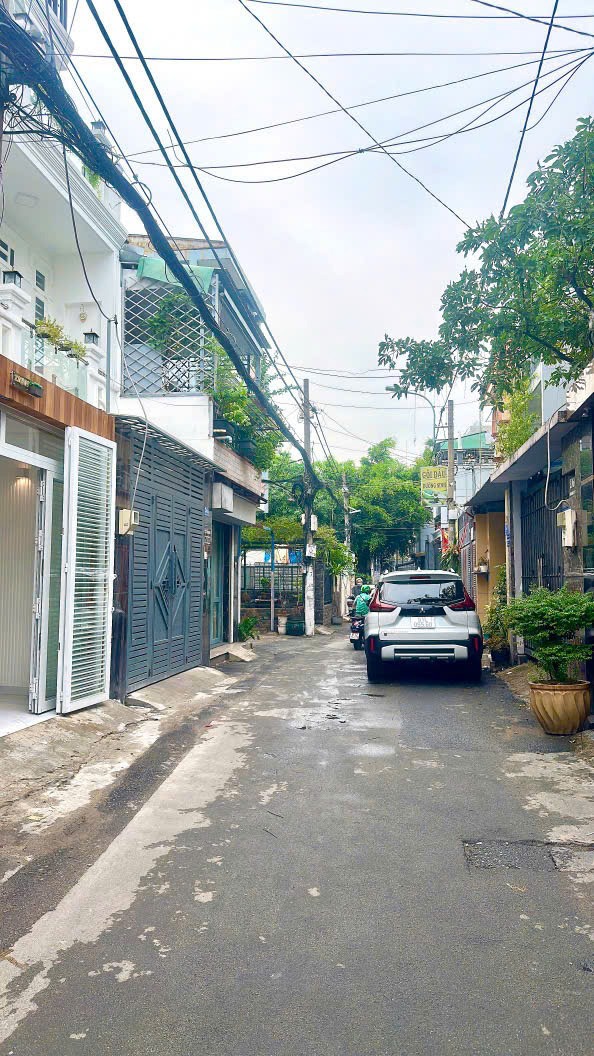 Biệt Thự Phố Gò Vấp 5 Tầng Thang Máy - Vị Trí Đẹp, Nội Thất Cao Cấp