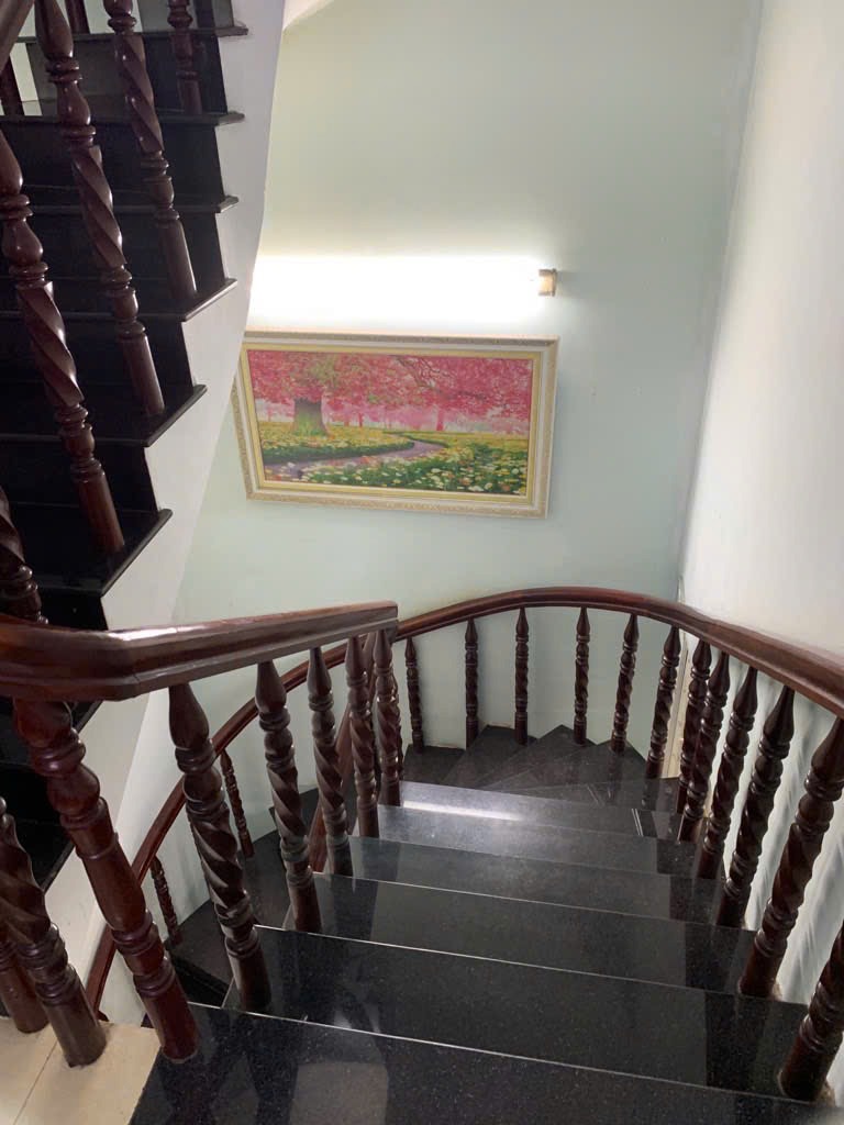 Bán nhà phố Quận 7 - 90m2 - 5PN - Giá 16.5 tỷ - Pháp lý chuẩn