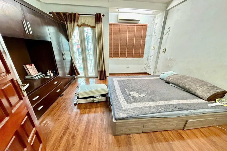 BÁN NHÀ YÊN HÒA – CẦU GIẤY – 6 TẦNG Ở NGAY-GIÁ 8,4 TỶ