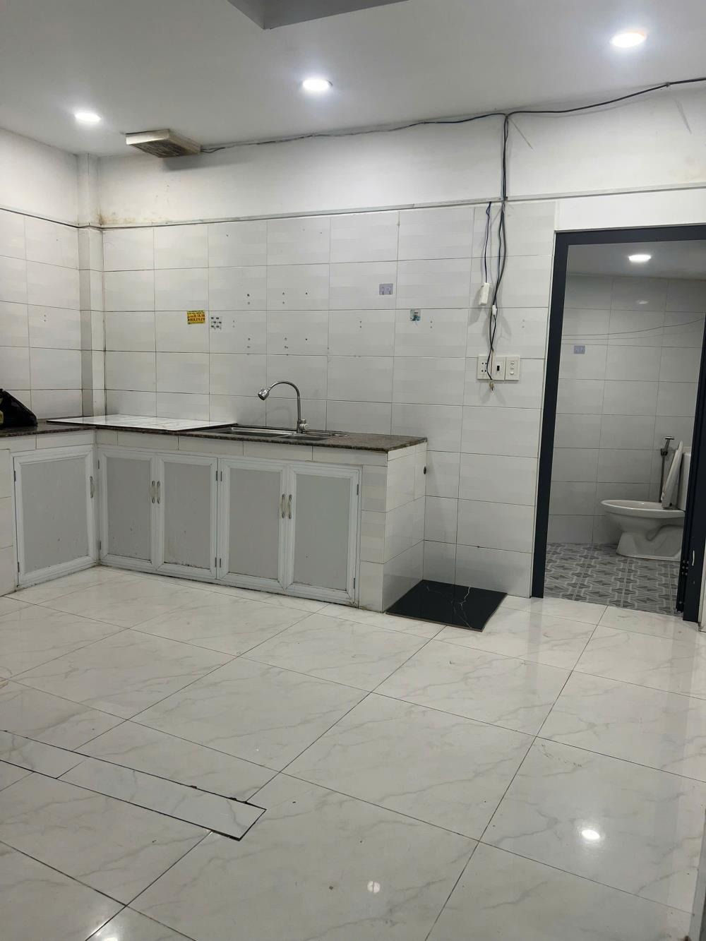🏠 Cho Thuê Nhà Nguyên Căn Bình Tân - 8 triệu/tháng - Vị Trí Đắc Địa