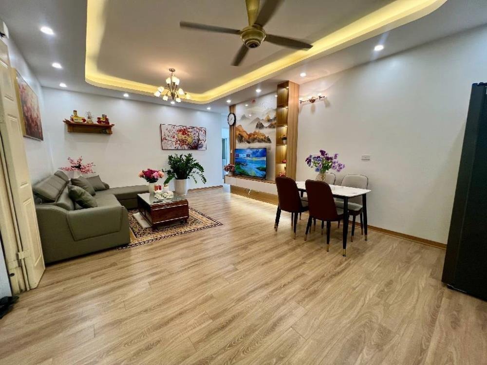 Căn hộ 2PN, 82m2, Nội Thất Full - Giá Chỉ 3.39 Tỷ - Hoài Đức