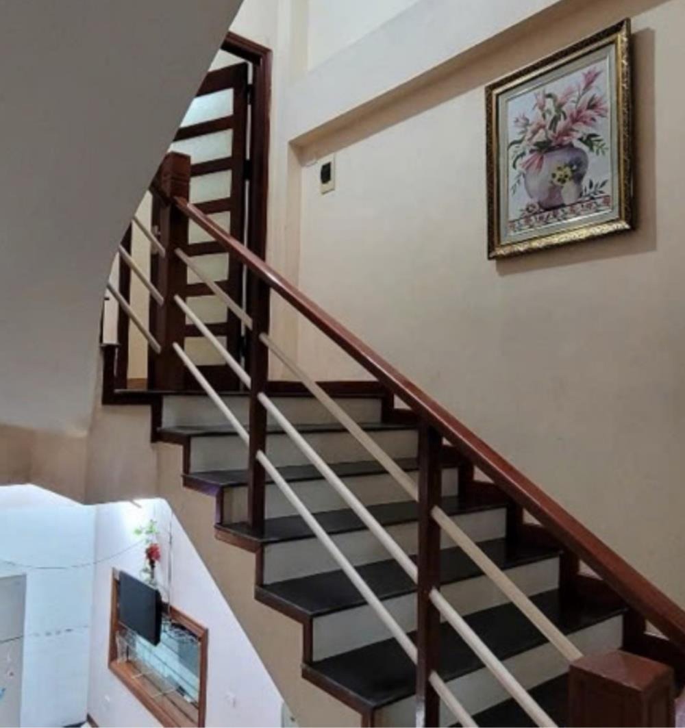 Bán nhà Phú Diễn: 60m², Giá 10.8 tỷ, Gần Bể Bơi, Trường Học
