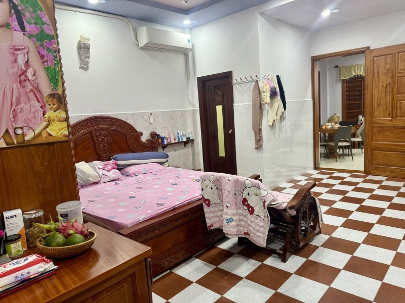 Bán Nhà Mặt Tiền Tân Bình, 5x23m, 4 Tầng, 28 Tỷ, Ngã Tư Bảy Hiền