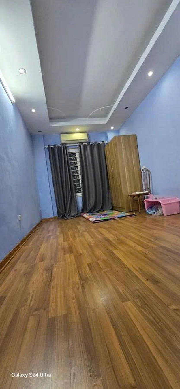 Lô Góc Bạch Mai 40m², 5 Tầng, Mặt Tiền 6m - Vị Trí Đắc Địa, Dân Cư Tri Thức