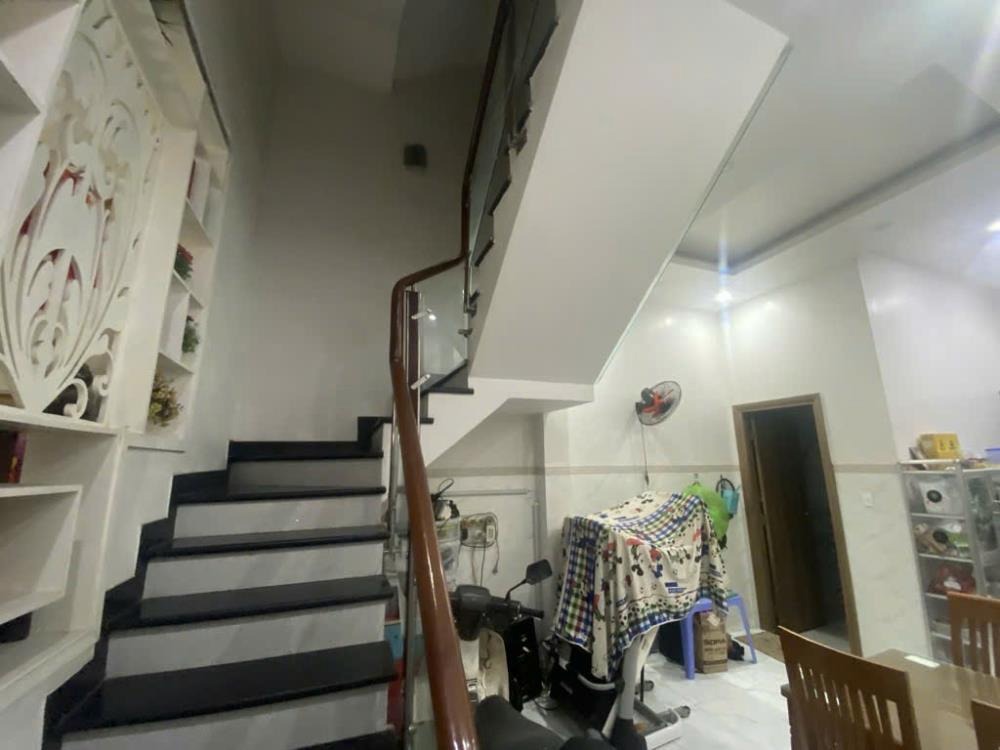 Cơ Hội Đầu Tư Vàng: Nhà Đất Thủ Đức Chỉ 4.3 Tỷ - Lợi Nhuận Cao