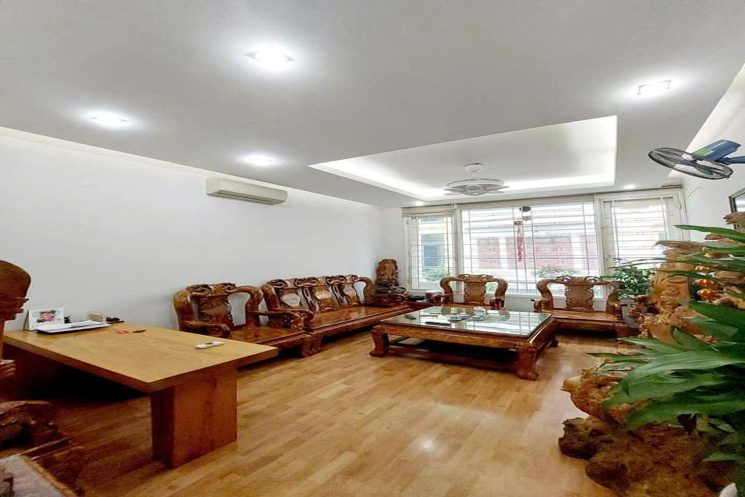 Hiếm, Cầu Diễn Dân xây 68m2 - 4 tầng, Ô tô, kinh doanh đỉnh, 2 thoáng, giá 11.4 tỷ