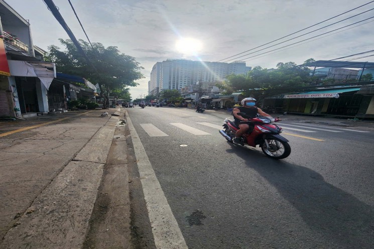 HOT HOT - CẦN BÁN CĂN NHÀ   TẠI đường Phan Thế Hiển,  P.6, Q. 8, TP.Hồ Chí Minh