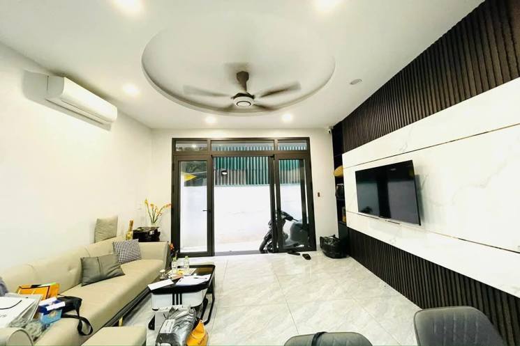 Bán nhà Đống Đa, 6T thang máy, view hồ, 10m ra Oto tránh, 50m2, 13 tỷ
