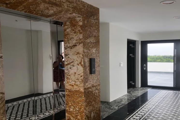 NHÀ MỚI Ở LUÔN GÂRA Ô TÔ Phố Nguyễn Văn Linh 88m2 X 6 Tầng,15 tỷ Long Biên