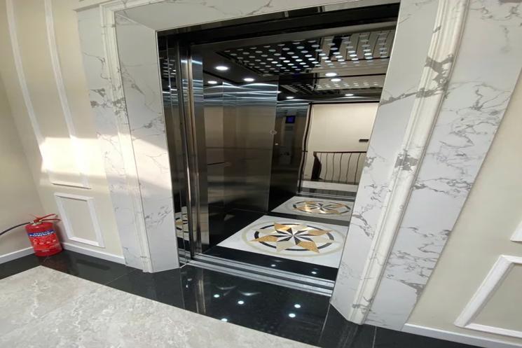 NHÀ MỚI NGÕ THÔNG Ô TÔ TRONG NHÀ Phố Nguyễn Sơn 40m2 X 6 tầng 14.2 tỷ Long Biên