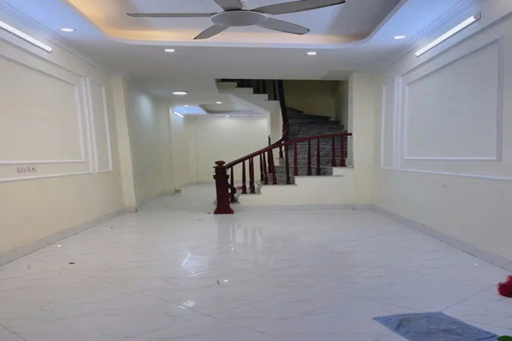 NHÀ MỚI Phố  Ngọc Thụy NGÕ THÔNG Ô TÔ 35 m2 X 5 tầng, 8.7 tỷ Long Biên