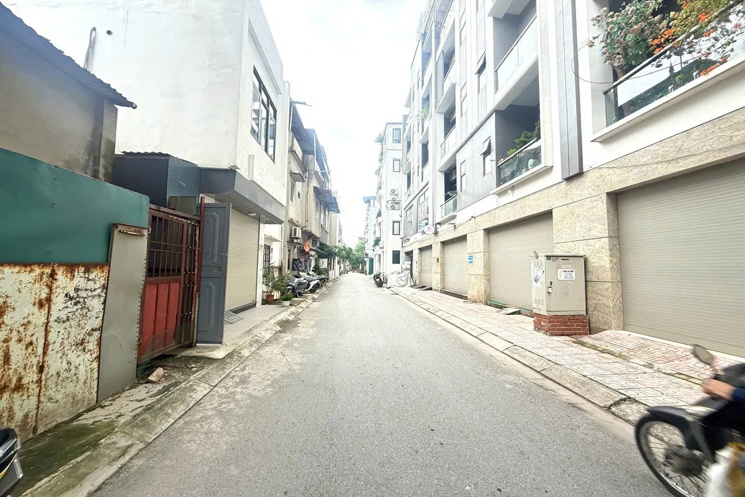 NHÀ MỚI ĐẸP 4 LÀN Ô TÔ 2 MẶT TIỀN PHÂN LÔ Phố Lý Sơn 73m2 X 6 tầng 17.2 tỷ Long Biên