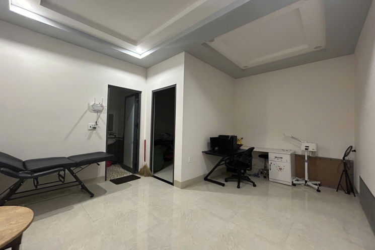 NHÀ CHÍNH CHỦ CẦN BÁN – DŨNG SĨ THANH KHÊ – GẦN BIỂN – KINH DOANH TỐT

🏠 Thông tin nhà:
   •
