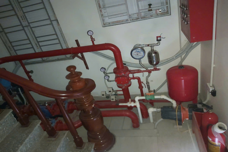 Cho thuê tòa MP Ngô Xuân Quảng.Gia Lâm, Hà Nội, 110m2x6T, MT 8m, thang máy, tầng hầm, PCCC vị trí