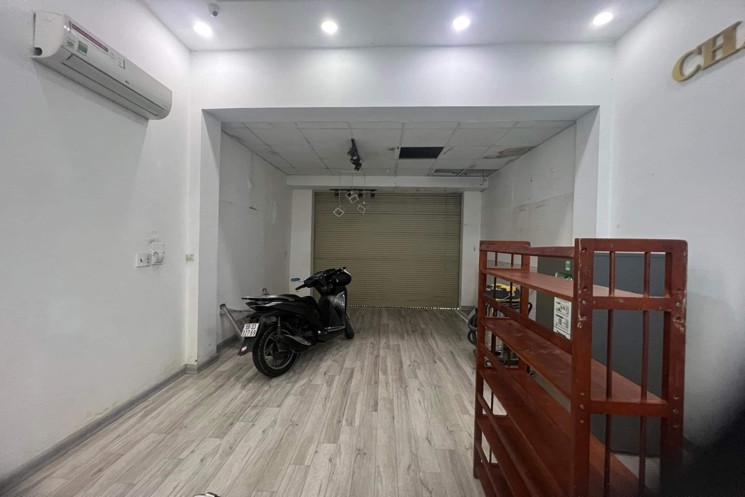 Mặt bằng riêng biệt Đinh Bộ Lĩnh, 4x10m, 8tr