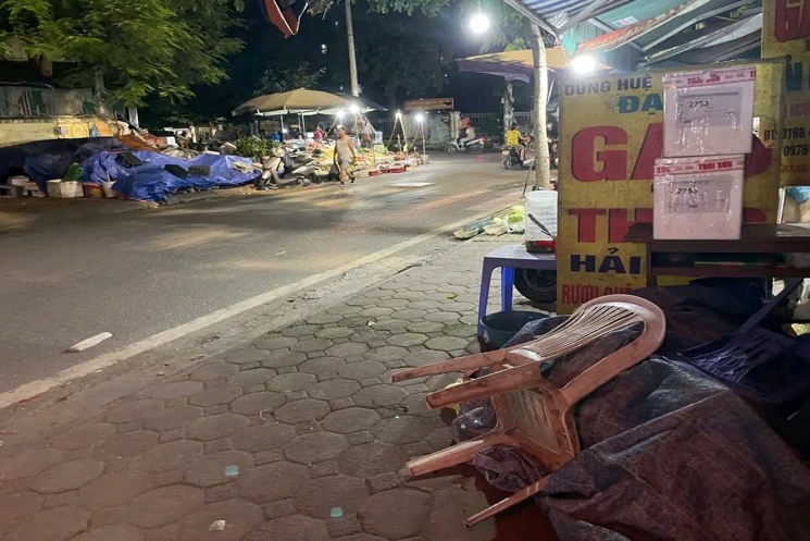 BÁN NHÀ NGÕ ĐỖ NHUẬN, BẮC TỪ LIÊM: 100M2, SỔ ĐỎ, 2 PN, GIÁ CHỈ 37 TỶ - CƠ HỘI AN CƯ LÝ TƯỞNG TẠI HÀ